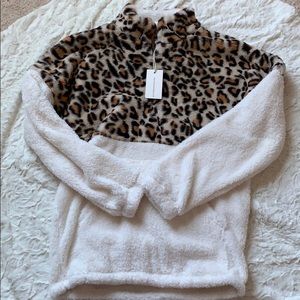 Soft Leopard quarter zip Sherpa